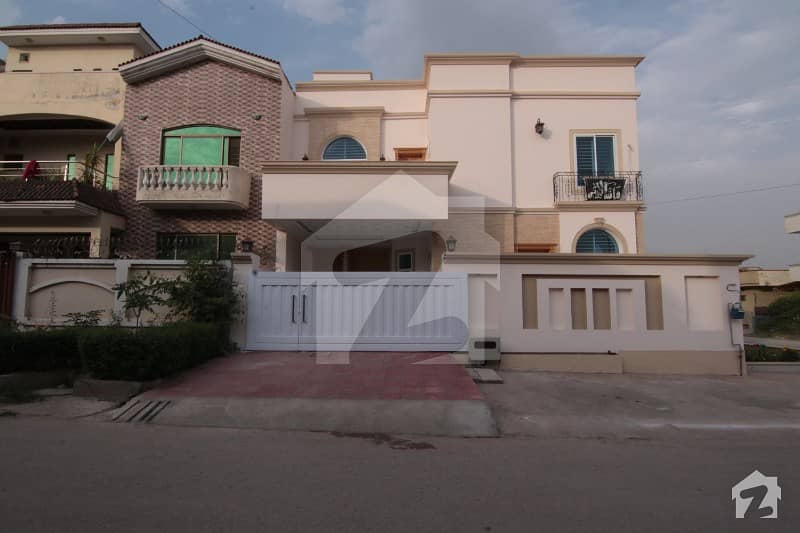 Brand New 35x70 Corner House For Sale With 6 Bedrooms In G-13 Islamabad
