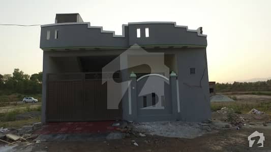 Single Story Beautiful Houses Is Available For Sale