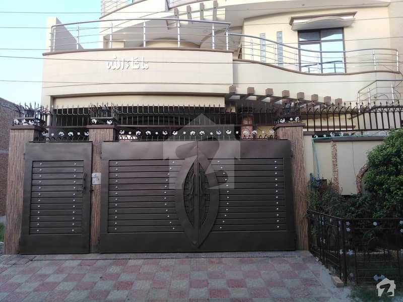 چیمہ ٹاؤن بہاولپور میں 4 کمروں کا 7 مرلہ مکان 1. 25 کروڑ میں برائے فروخت۔