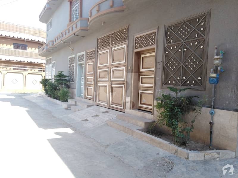 دورنپور پشاور میں 6 کمروں کا 4 مرلہ مکان 65 لاکھ میں برائے فروخت۔