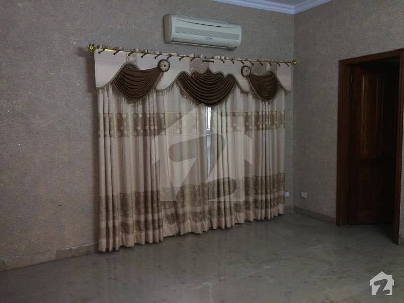 3 Bed Room Ground Portion Fully Independent in Gulraiz