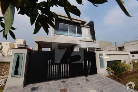 Facing Park 10 Marla Most Beautiful Magnificent Bungalow For Sale Facing Park 10 Marla Most Beautiful Magnificent Bungalow For Sale
