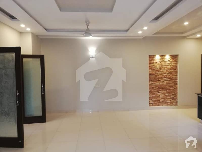 DHA Phase 4 GG 1 Kanal House For Rent