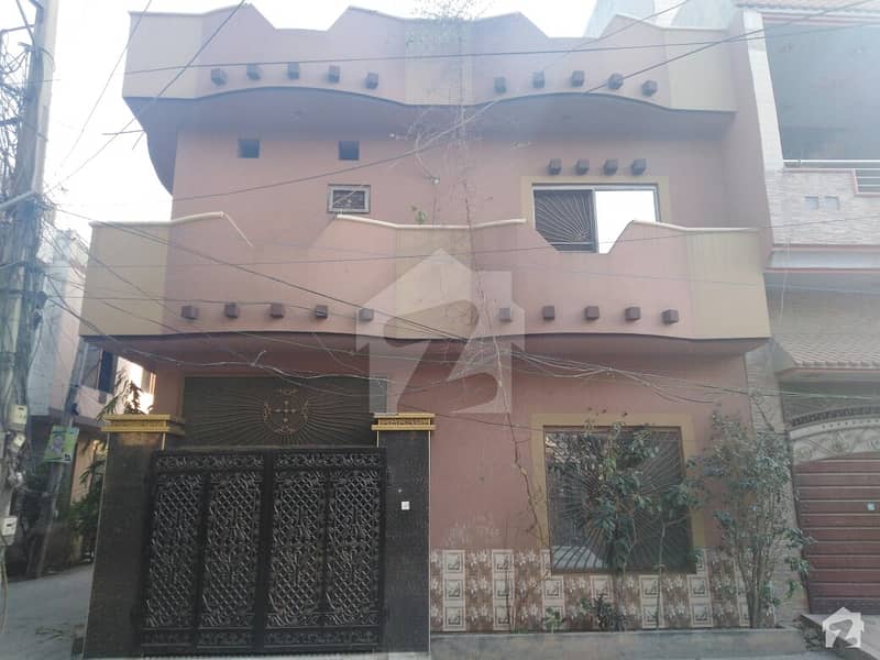 کینال بینک ہاؤسنگ سکیم لاہور میں 4 کمروں کا 5 مرلہ مکان 1. 5 کروڑ میں برائے فروخت۔