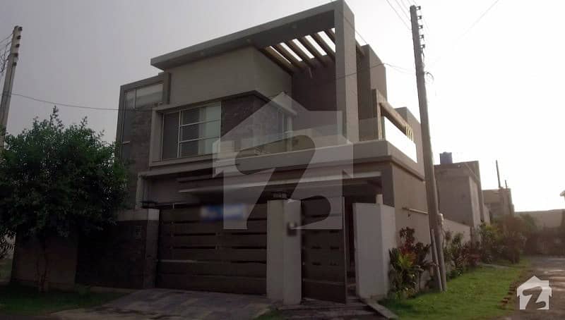 10 Marla Corner House For Sale In F Block Of State Life Phase 1 Lahore