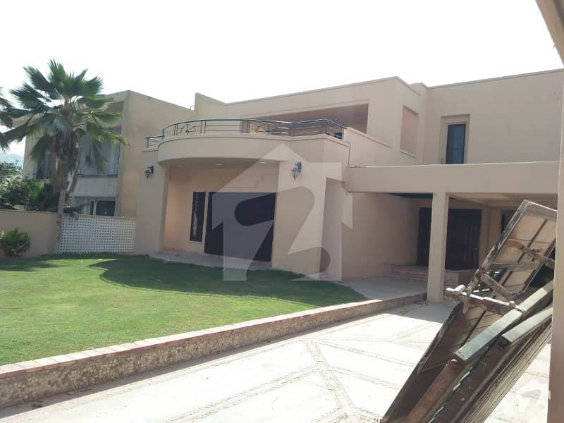 Defence Phase V 1000 Square Yards Bungalow For Rent