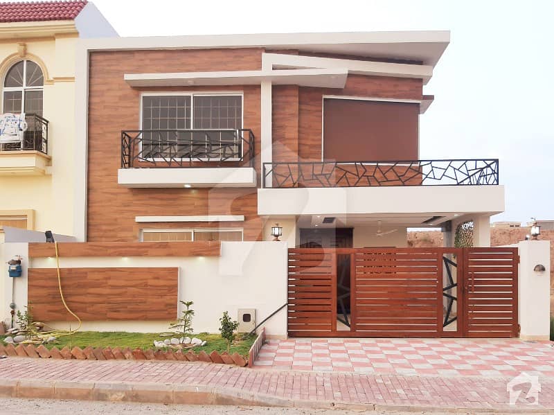 Beautiful 10 Marla Single Unit House For Sale