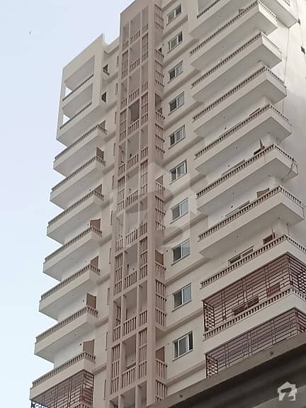 کلفٹن ۔ بلاک 9 کلفٹن کراچی میں 3 کمروں کا 9 مرلہ فلیٹ 3.4 کروڑ میں برائے فروخت۔