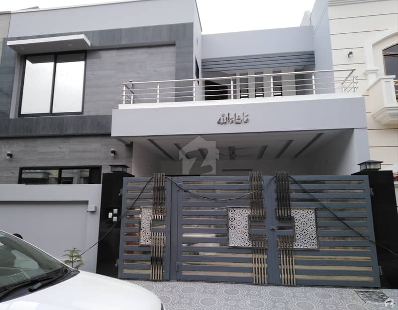 8 Marla Double Storey House For Sale In Madina Town