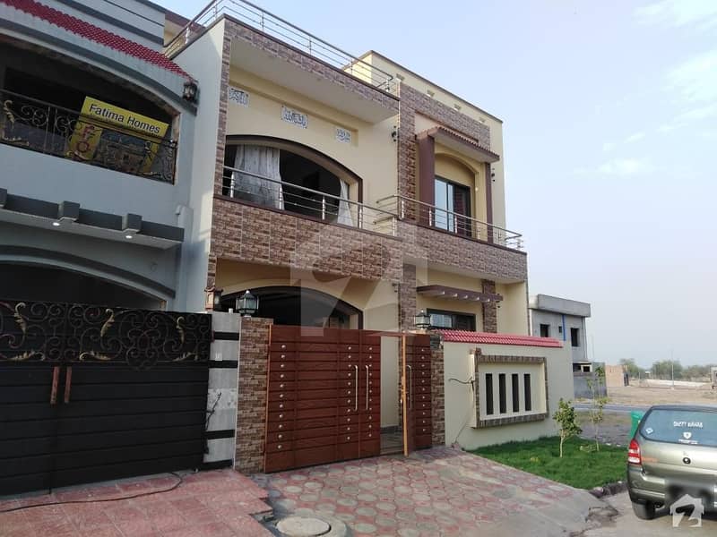 سٹی ہاؤسنگ سکیم جہلم میں 4 کمروں کا 7 مرلہ مکان 1.3 کروڑ میں برائے فروخت۔