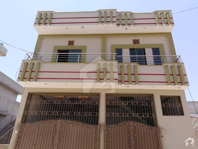 اکبر کالونی بہاولپور میں 4 کمروں کا 6 مرلہ مکان 55 لاکھ میں برائے فروخت۔