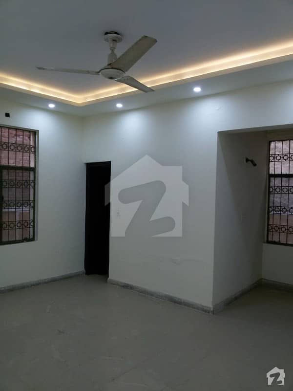 E14  Nadirabad   Cantt  Lahore Commercial House Is Available For Rent