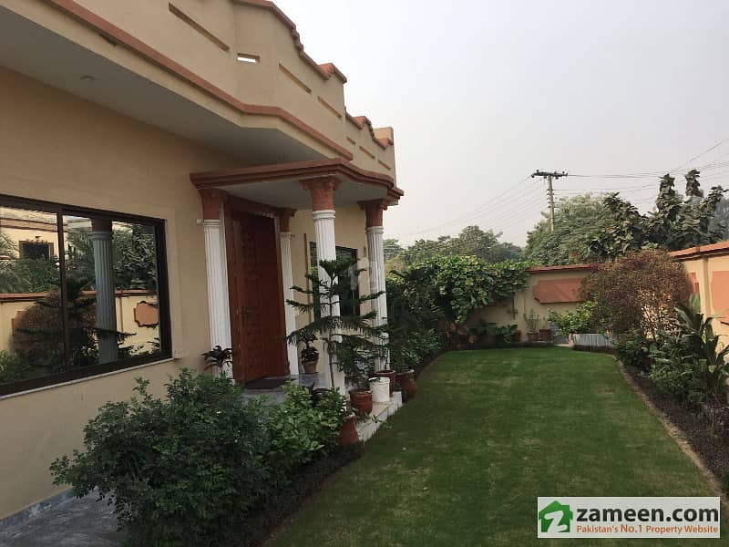 2 Kanal Old House For Sale