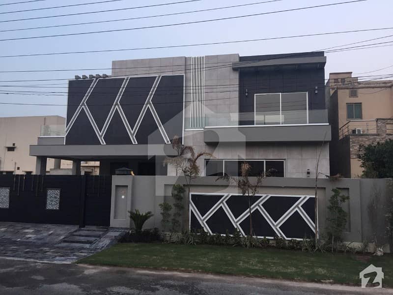1 Kanal Brand New Solid Built Modern Design Bungalow Is Available For Sale 6 Beds