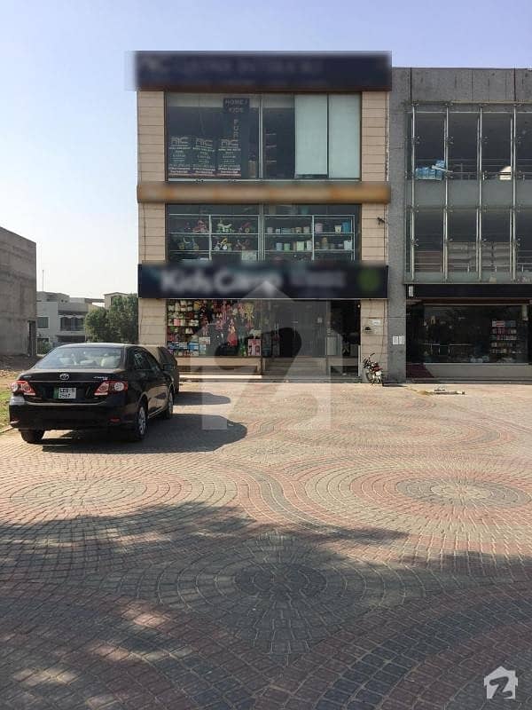 بحریہ ٹاؤن سفاری ولاز بحریہ ٹاؤن سیکٹر B بحریہ ٹاؤن لاہور میں 8 مرلہ عمارت 6.25 کروڑ میں برائے فروخت۔