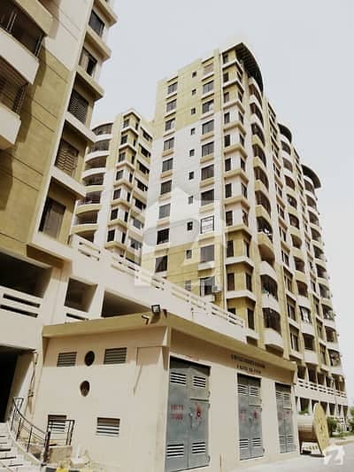 گلستان جوہر - بلاک 10-A گلستانِ جوہر کراچی میں 3 کمروں کا 6 مرلہ فلیٹ 37 ہزار میں کرایہ پر دستیاب ہے۔