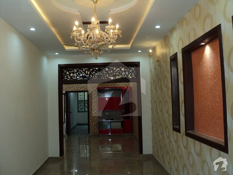 سمن آباد لاہور میں 5 کمروں کا 7 مرلہ مکان 2.3 کروڑ میں برائے فروخت۔