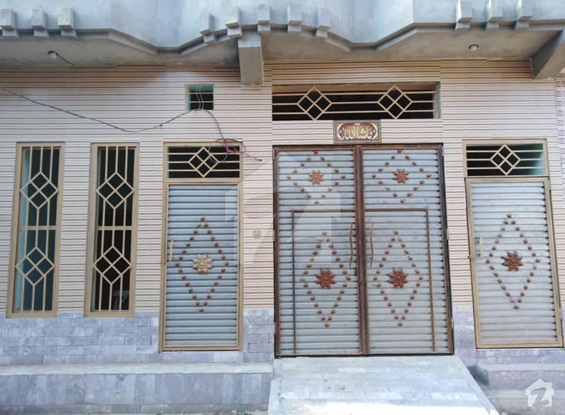 ڈلا زیک روڈ پشاور میں 7 کمروں کا 3 مرلہ مکان 75 لاکھ میں برائے فروخت۔