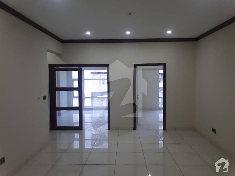 Brand New 1650 Sq Flat On Rent In Ittehad Commercial Area