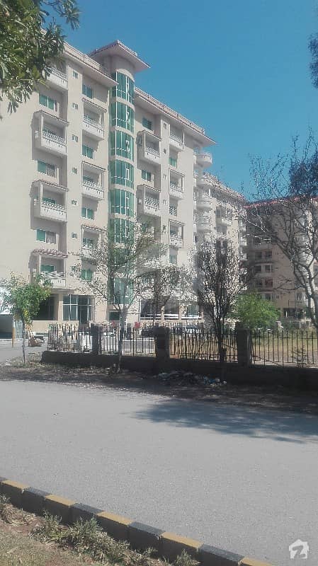 Flat Is Available For Sale At Hayatabad Town