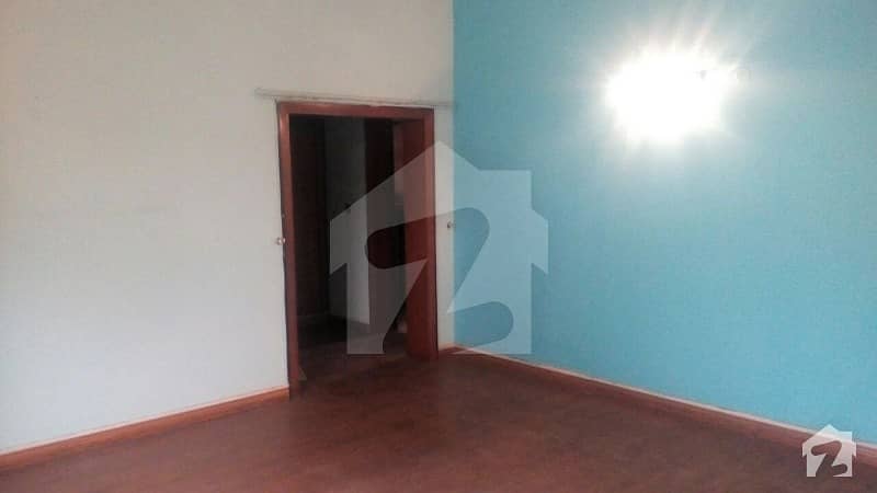 1 Kanal Upper Portion For Rent In Main Cantt Abid Majeed Road