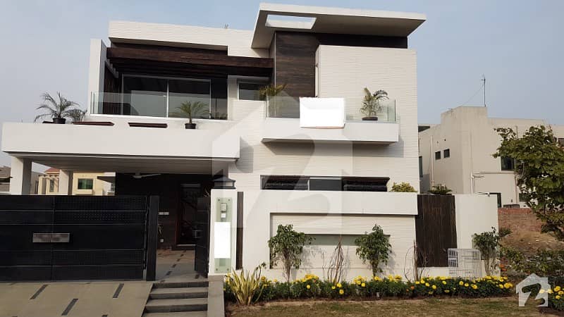 Lahore Grande  Offer 10 Marla Slightly Used Bungalow In DHA  Phase 8