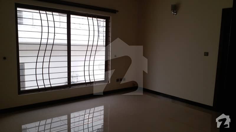 DHA Phase 1 Upper Portion Available For Rent