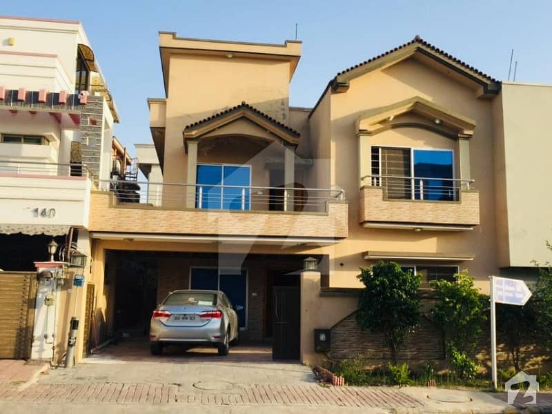 10 Marla Double Unit Good Looking House For Rent