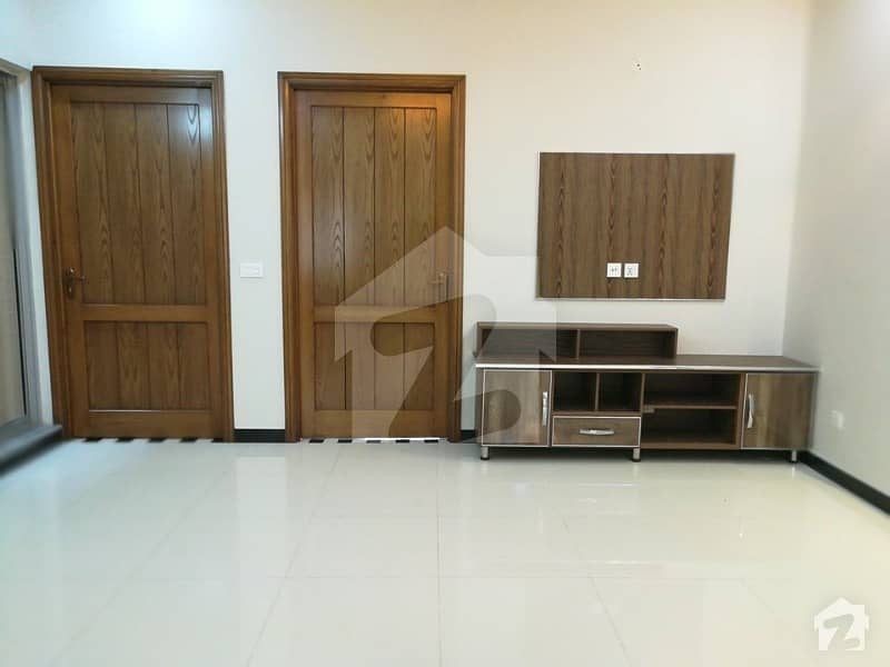 Swan Garden 1 Kanal Upper Portion For Rent