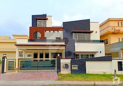 Lavish Brand New 1 Kanal House For Sale Lavish Brand New 1 Kanal House For Sale