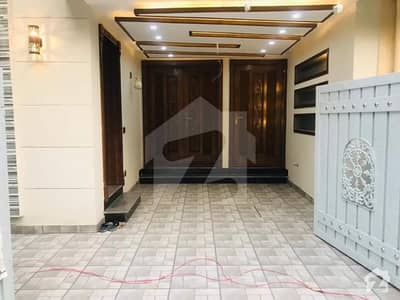 Excellent Location 5 Marla Full House Is Available For Rent Excellent Location 5 Marla Full House Is Available For Rent
