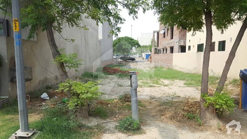 8 Marla Plot For Sale In Bahria Town