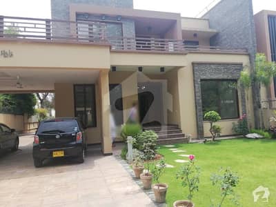 09 Bed House For Rent In F8