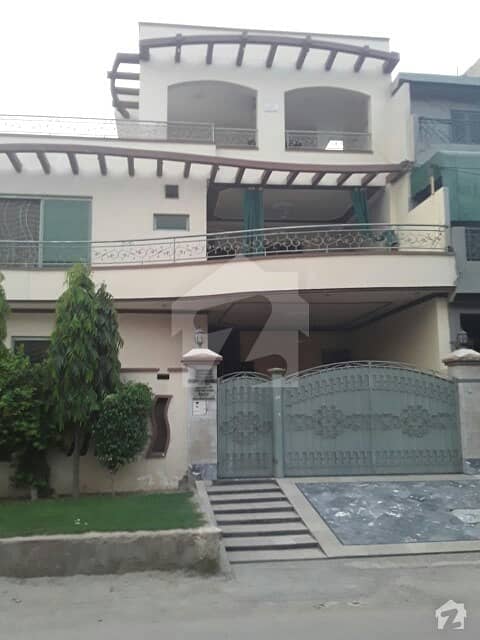 16 Marla 3  Bedroom's Lower Portion For Rent