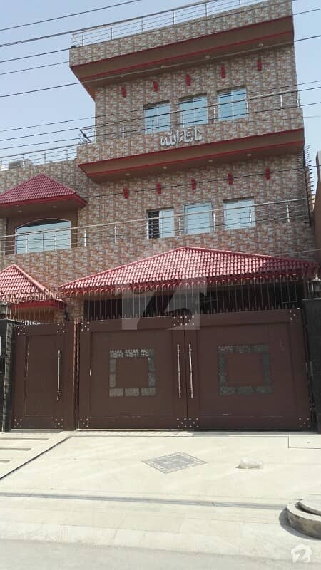13 Marla 3-bedroom's Upper Portion For Rent In Paf Officer Colony Lahore Cantt