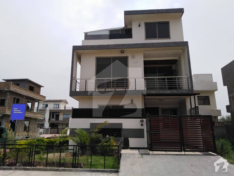 111 sqyrd Brand New Corner House available for Sale in D12