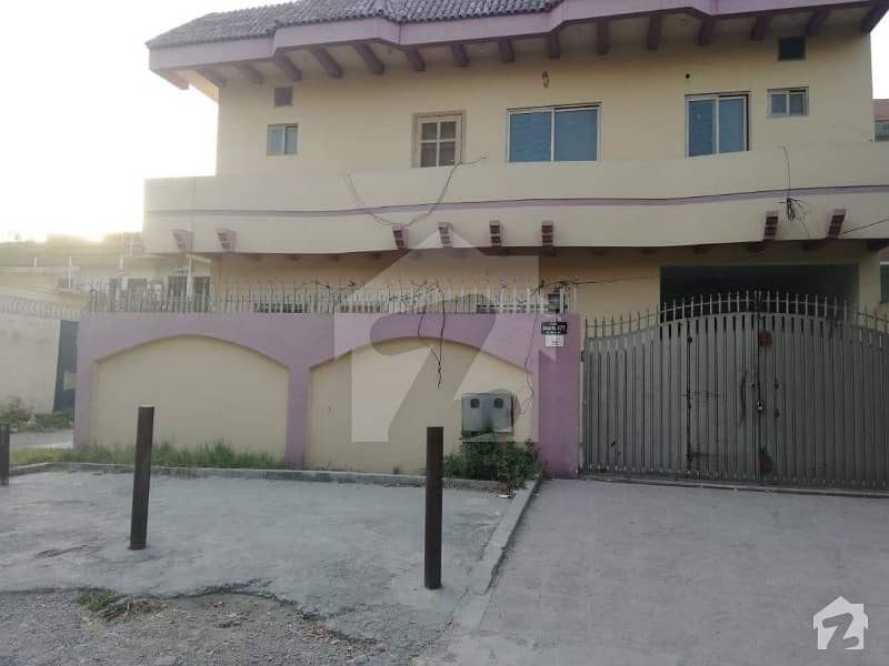 G94 beautiful house for sale having size 3570