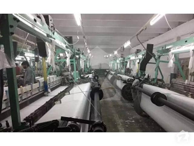 سندھ انڈسٹریل ٹریڈنگ اسٹیٹ (ایس آئی ٹی ای) کراچی میں 4.84 کنال صنعتی زمین 4 کروڑ میں برائے فروخت۔