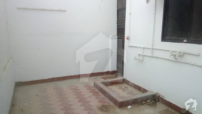 250 Yards Town House 4 Bed Room Only For Ismaili
