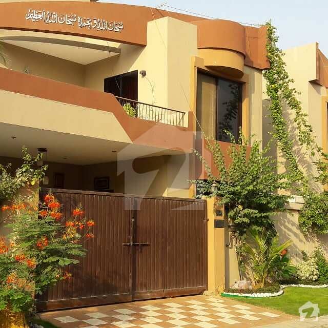نیوی ہاؤسنگ سکیم کارساز - فیز 2 نیوی ہاؤسنگ سکیم کارساز کراچی میں 5 کمروں کا 14 مرلہ مکان 11 کروڑ میں برائے فروخت۔
