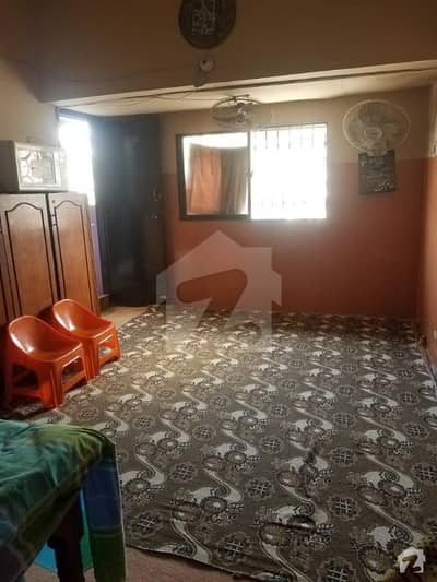 Liaquatabad #10 Under Pass Zeenat Square Flat For Sale Liaquatabad #10 Under Pass Zeenat Square Flat For Sale