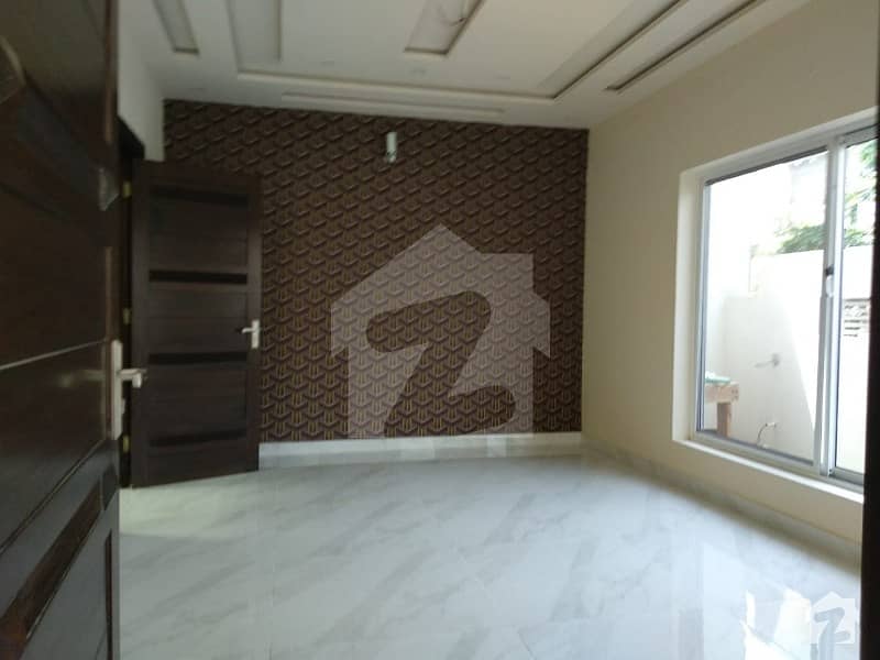 ماڈل سٹی ون کینال روڈ فیصل آباد میں 3 کمروں کا 5 مرلہ مکان 34 ہزار میں کرایہ پر دستیاب ہے۔