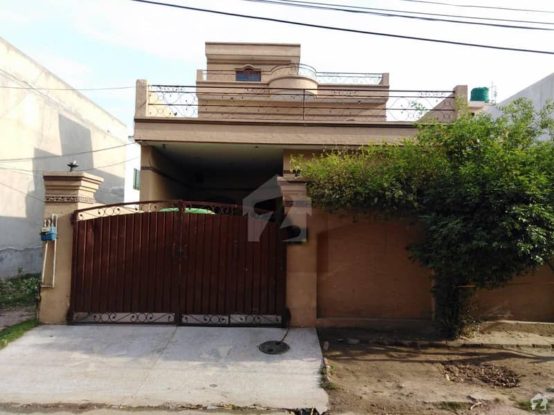 9 Marla Well Maintained House Is Available For Sale