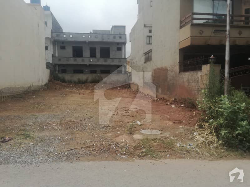 30x70 Ideal Plot For Living And Own House In G-13/1 Islamabad