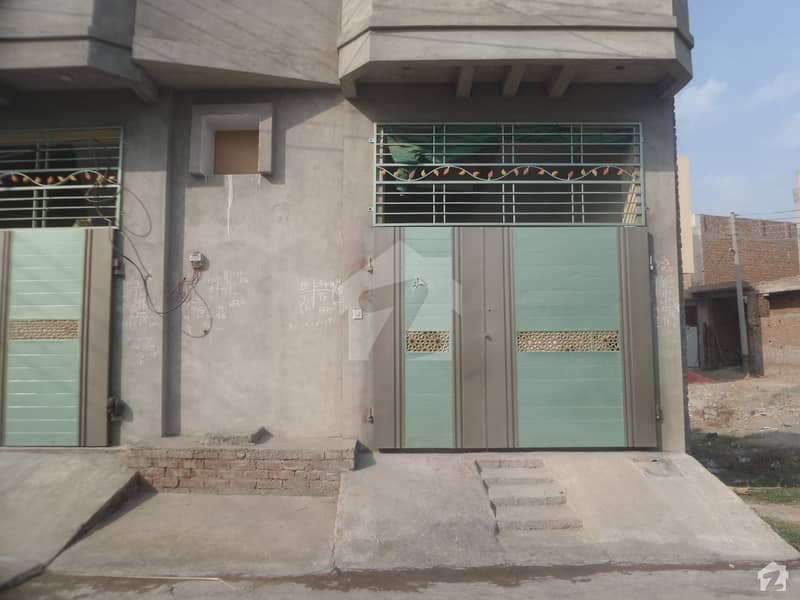 House Is Available In Moeez Garden Satiana Road