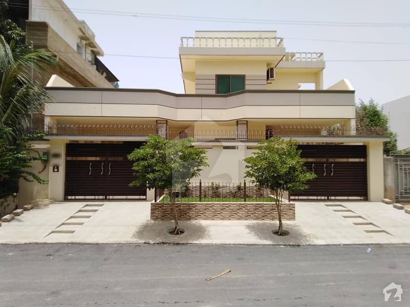 West Open Ground+1st Floor House Is Available For Sale