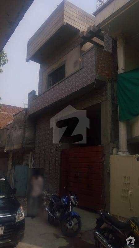 شوکت ٹاؤن لاہور میں 4 کمروں کا 5 مرلہ مکان 90 لاکھ میں برائے فروخت۔