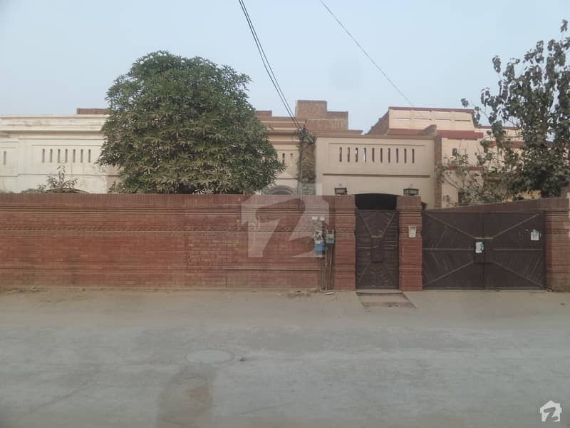 House Is Available For Sale On Sargodha Road