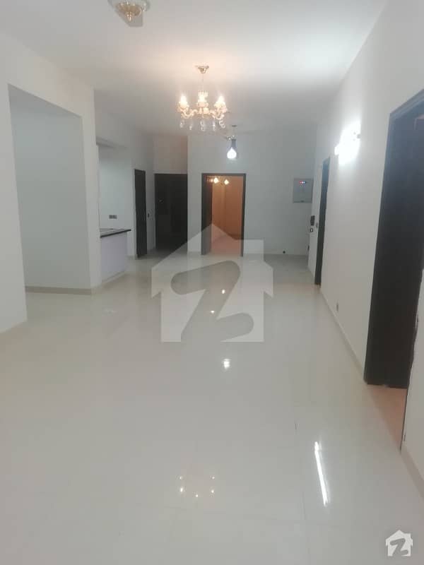 Zamzam Tower 3 Bedrooms Drawing Dinning For Rent