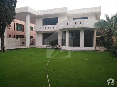 جی ۔ 6 اسلام آباد میں 6 کمروں کا 4 کنال مکان 4 لاکھ میں کرایہ پر دستیاب ہے۔ جی ۔ 6 اسلام آباد میں 6 کمروں کا 4 کنال مکان 4 لاکھ میں کرایہ پر دستیاب ہے۔